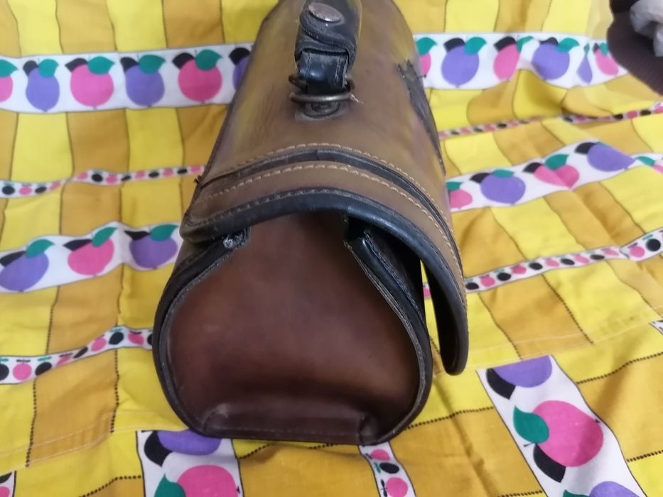 Kuferek  skórzany  firma  LA BELLA  uzywany