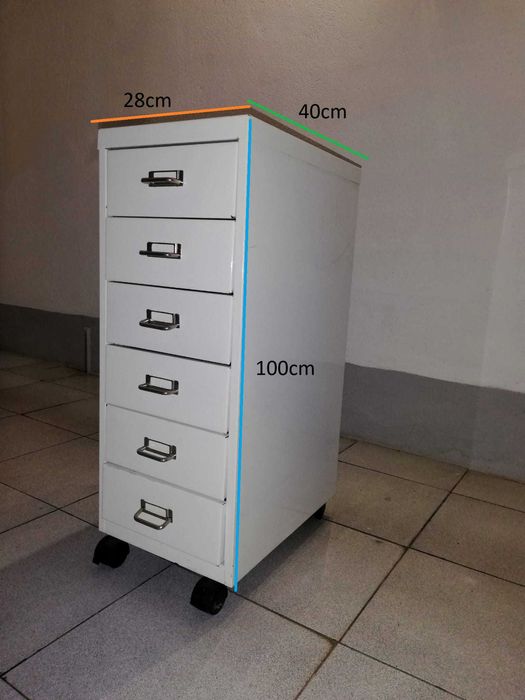 móvel de gavetas branco