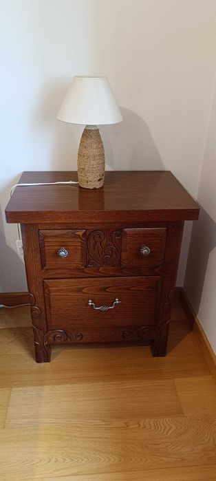 Mobília de Quarto de Casal – Estilo Clássico e Elegante