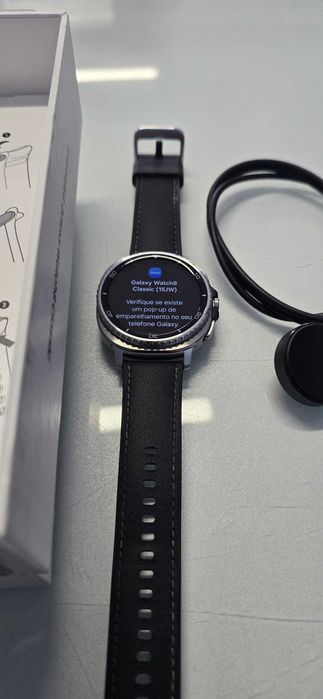 Smartwatch SAMSUNG Galaxy Watch 8 Classic LTE (46 mm - Preto)