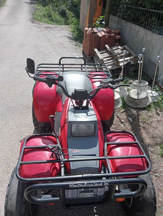 Moto quatro polaris