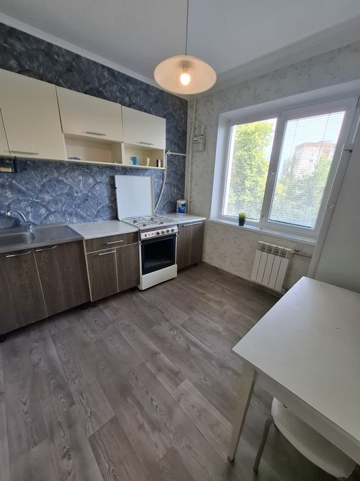 Продаж 2 кім.квартири. Намив. Лазурна