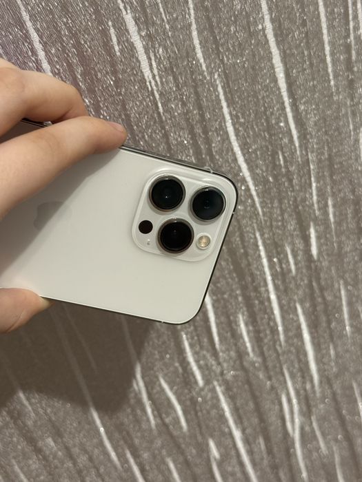 iPhone 13 pro / 256 gb