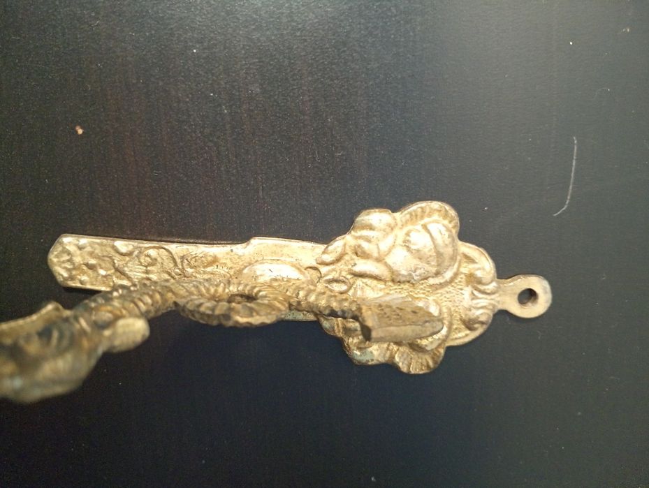 Gancho de parede em bronze - cavalo marinho - vintage	meados sec xx