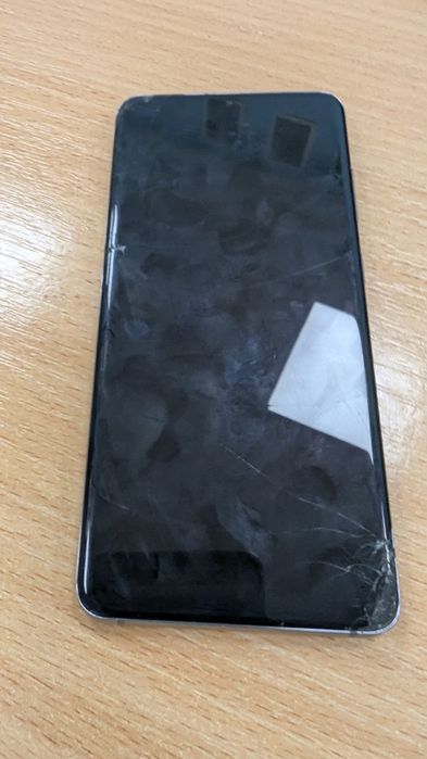 Битий Samsung S20 exynos 8/128
