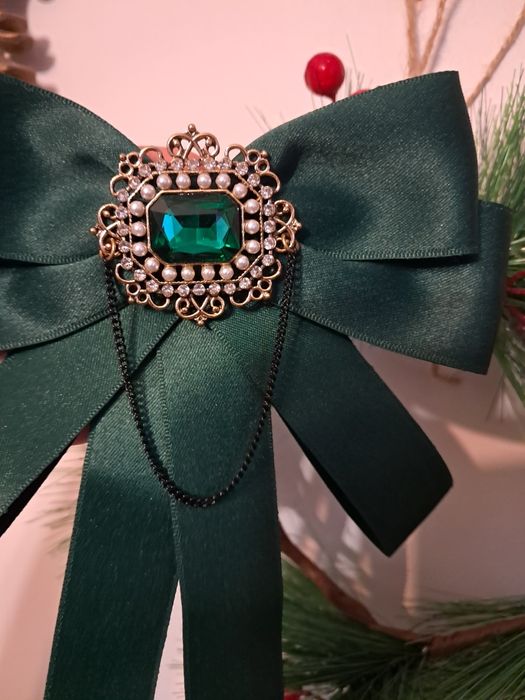 Zielona kokarda kokardka broszka okazje swieta