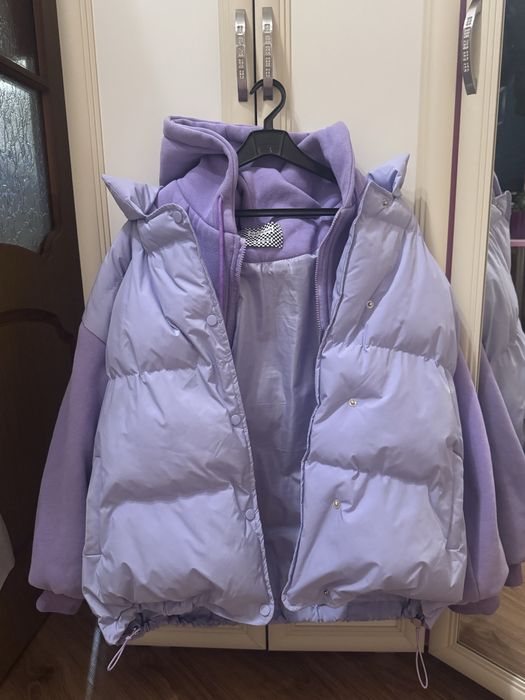 Фіолетова куртка пухова