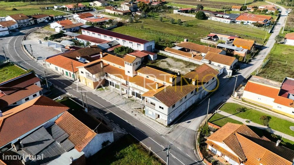 Edifício para Apartamentos, Lar, Hotel, Comércio e Armazém