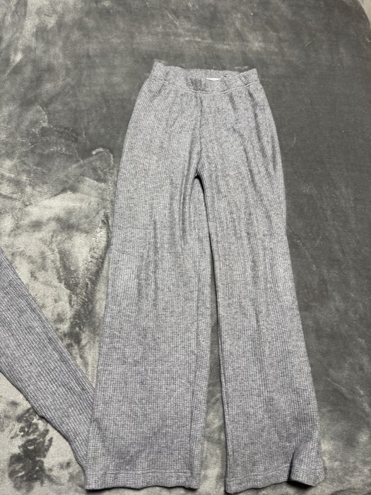 Жіночий вязаний костюм lil corner