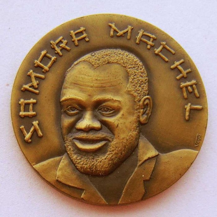Medalha Bronze Samora Machel