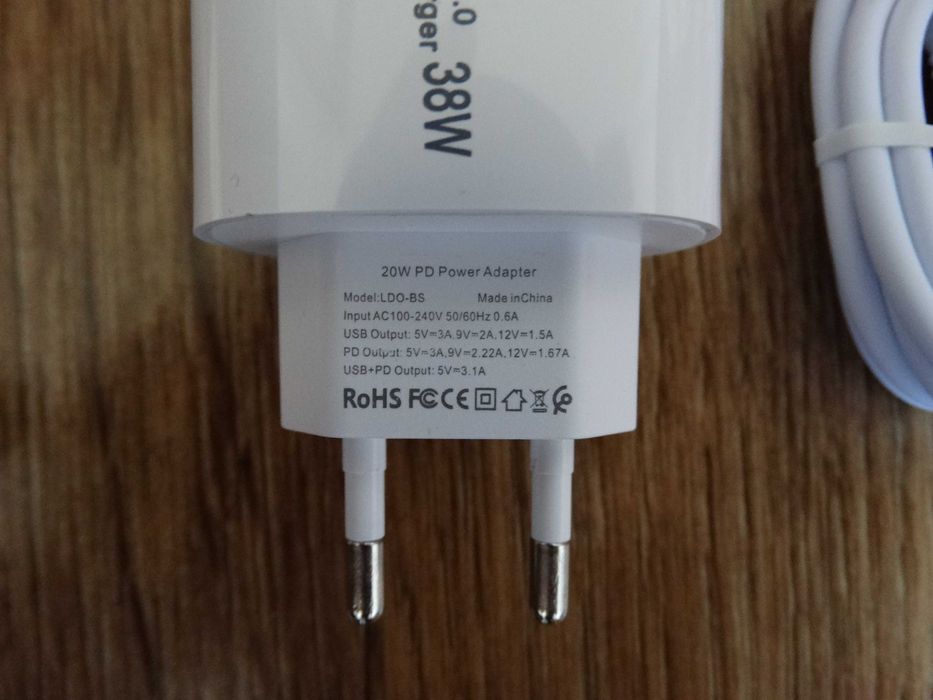 Быстрая сетевая зарядка, сетевой адаптер Quick Charge 3.0 38W