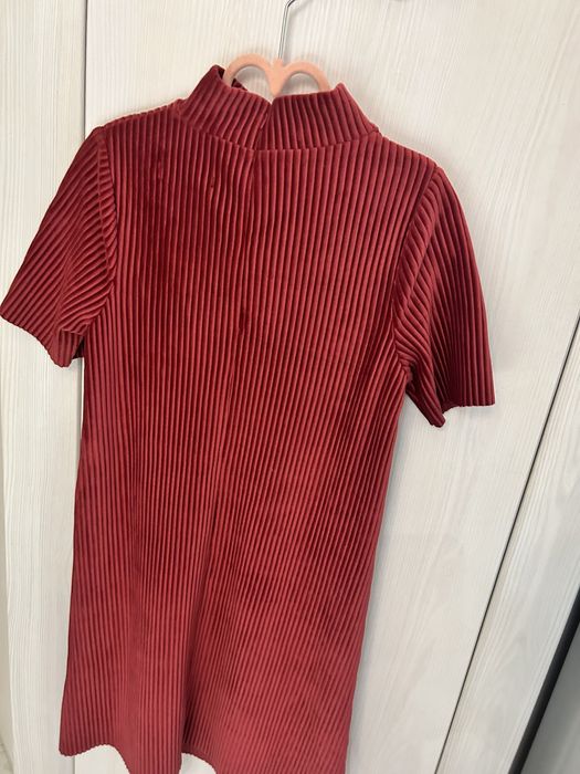 Платье для девочки на рост 128/134