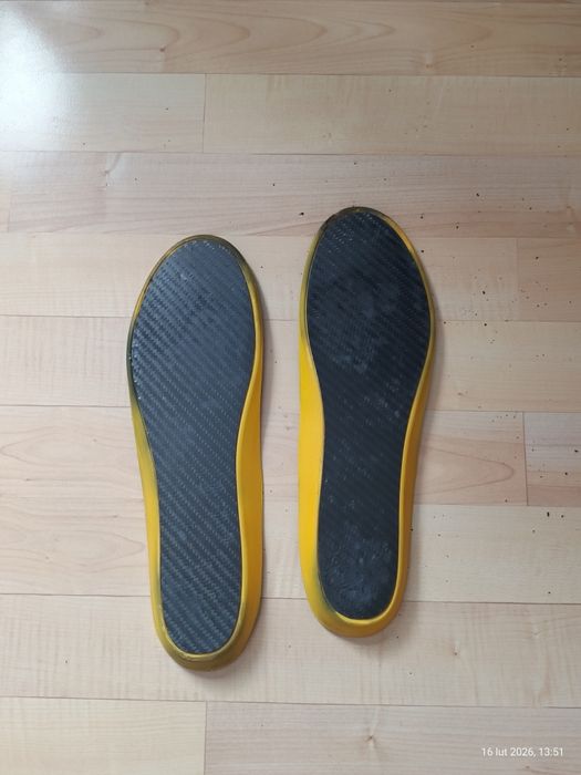 wkładki do botów zkacz wyżej