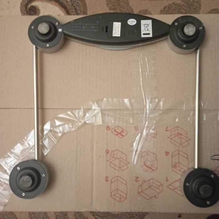 електронна напольна вага Бергофф Berghoff