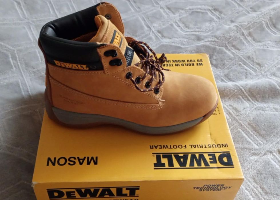 Buty robocze Dewalt Mason z stalowym noskiem .