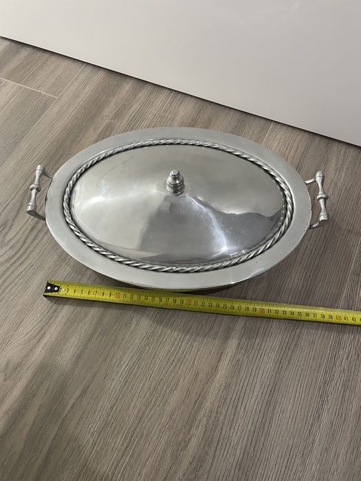 Terrina em estanho