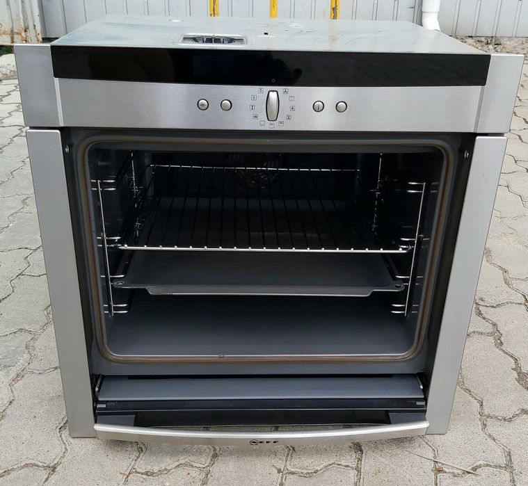 Ексклюзивная духовка Bosch Neff B45E42N3 из Германии б/у