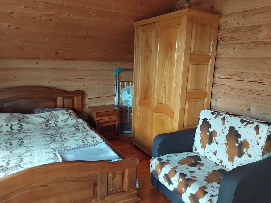 Ціну знижено! Продаю чудовий будинок садибу у Карпатах Сусково