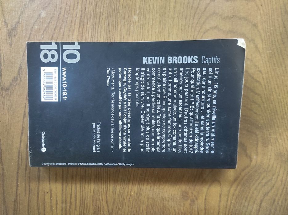 Book: "Captifs" (The Bunker Diary) – Kevin Brooks