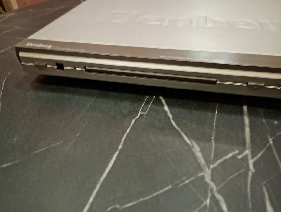 DVD плеер elenberg караоке