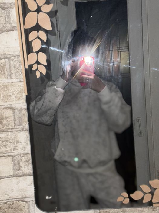 Продам спортивный костюм