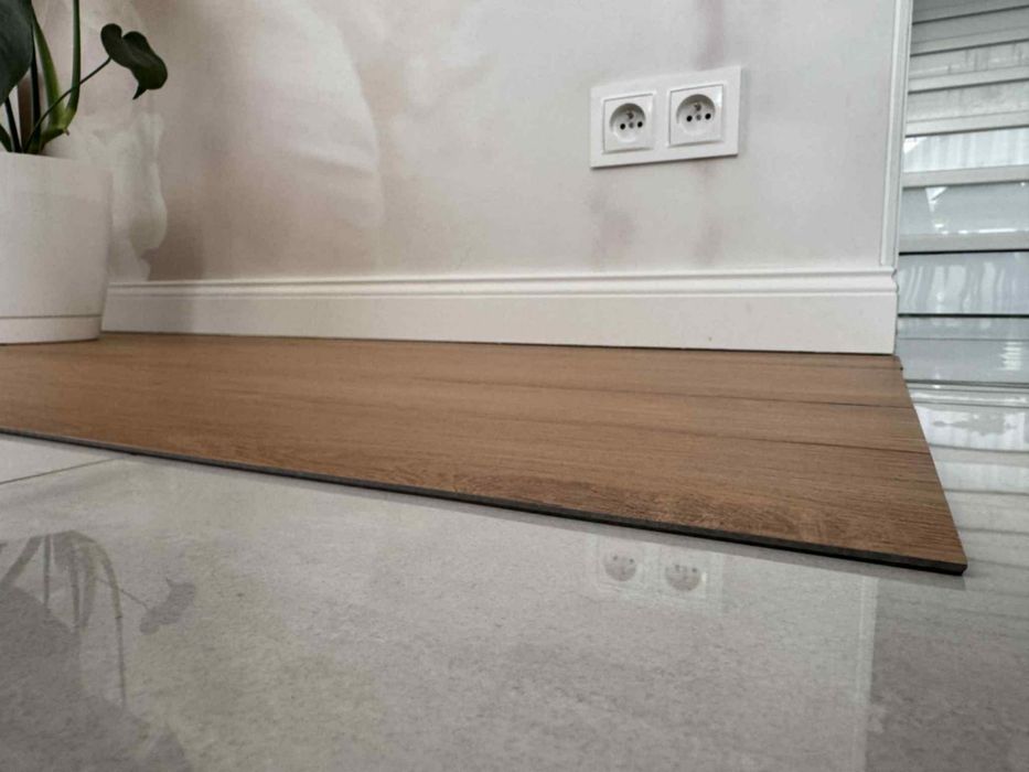 Panele winylowe PVC klejone