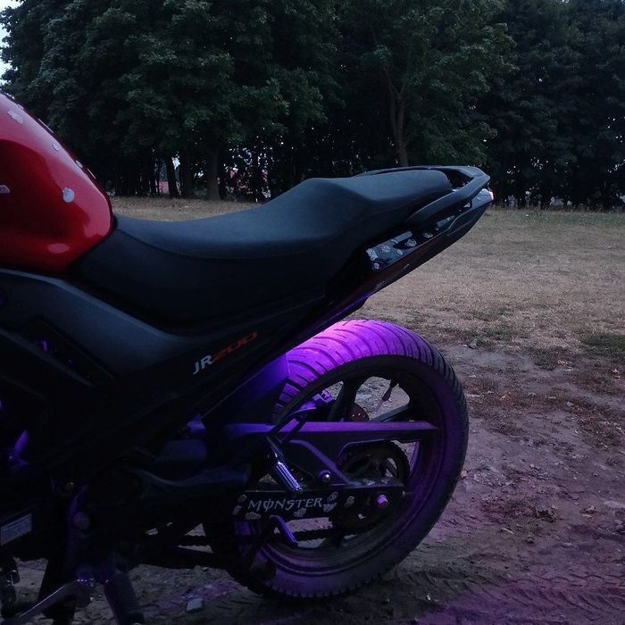 Продам ліфан jr 200