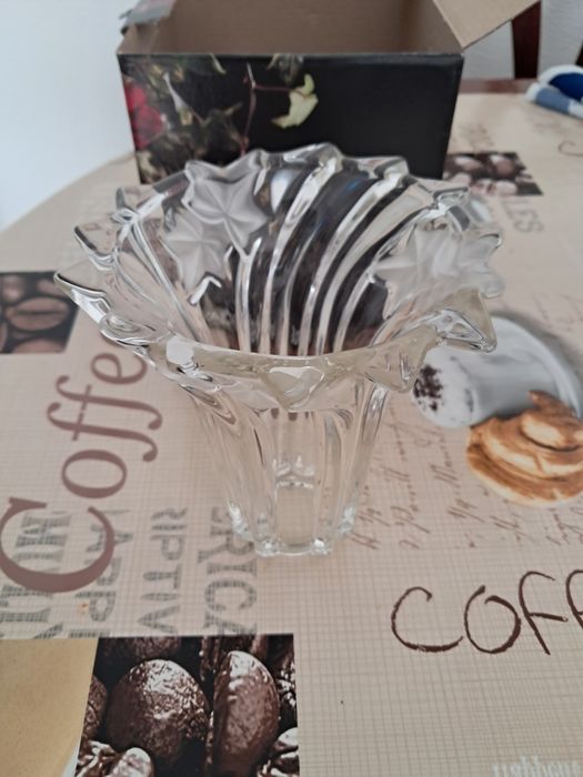Vaso de vidro novo