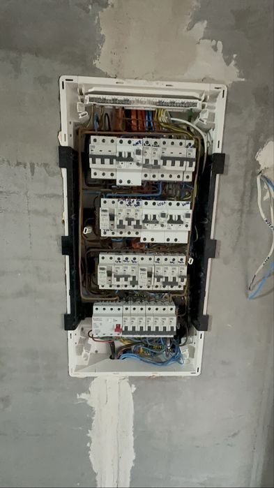 Услуги элекрика, монтаж заземление