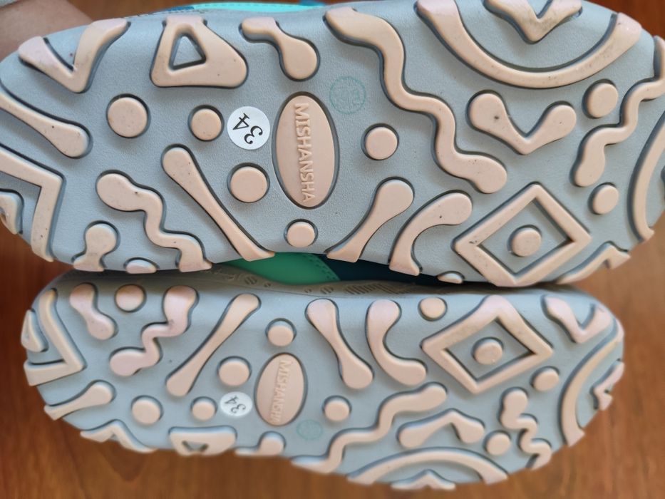 Sapatilhas novas menina tamanho 34