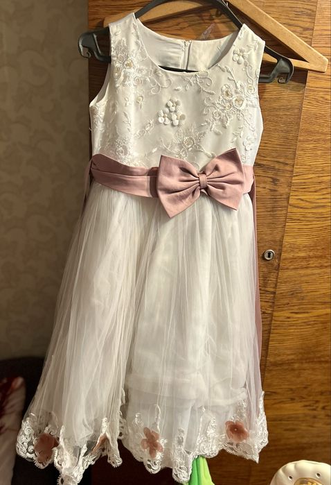 Сукня для дівчинки р 135-140