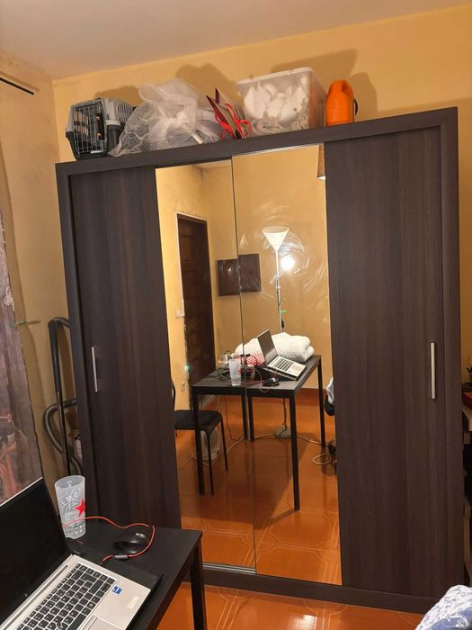 Vende-se roupeiro em bom estado