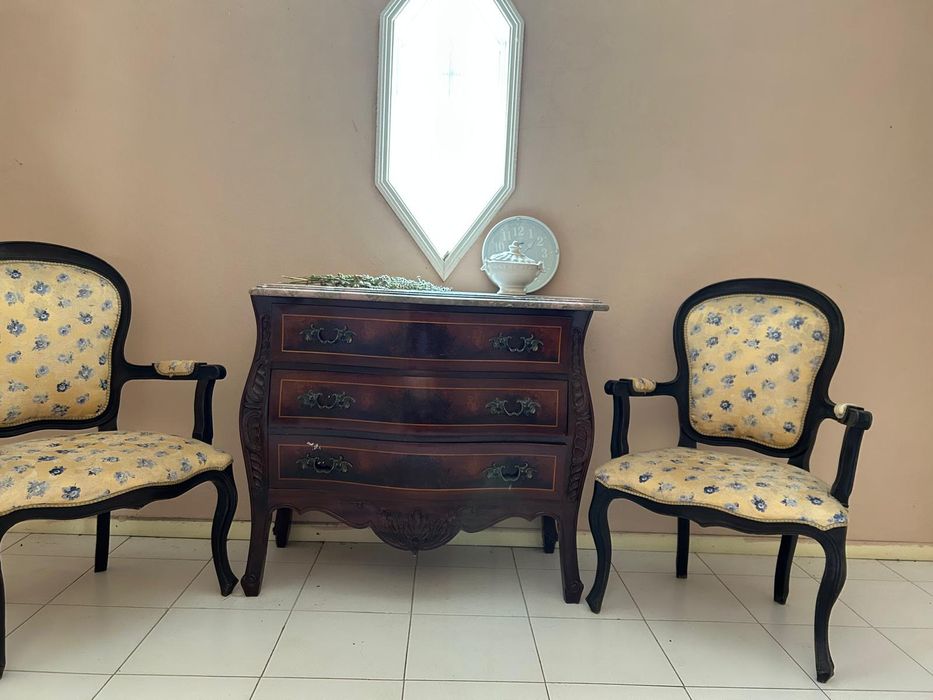 Movel aparador design antigo