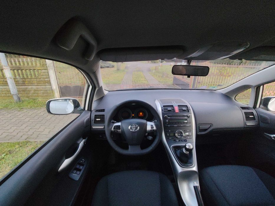 Toyota Auris 1.6 VVTI