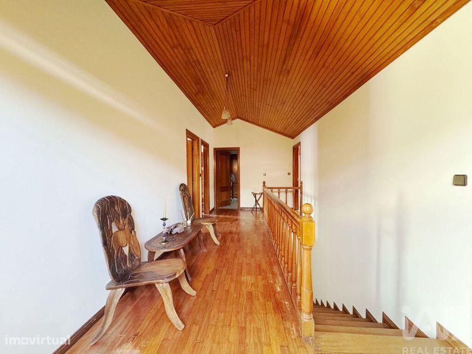 Apartamento T4 em Vila e Roussas de 262,00 m2