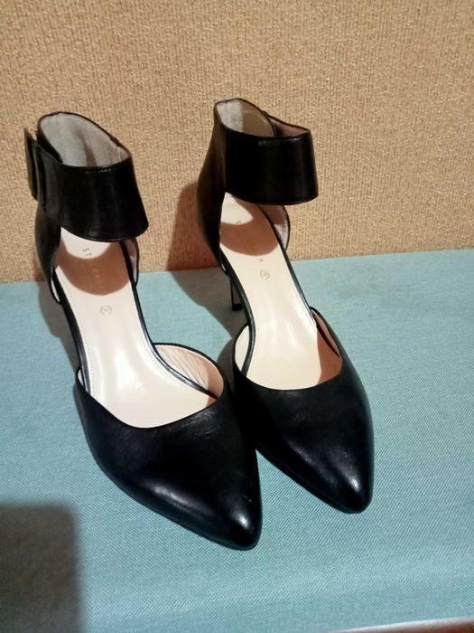 Buty Stockholm, nowe, czarne ze skóry, rozm.38.