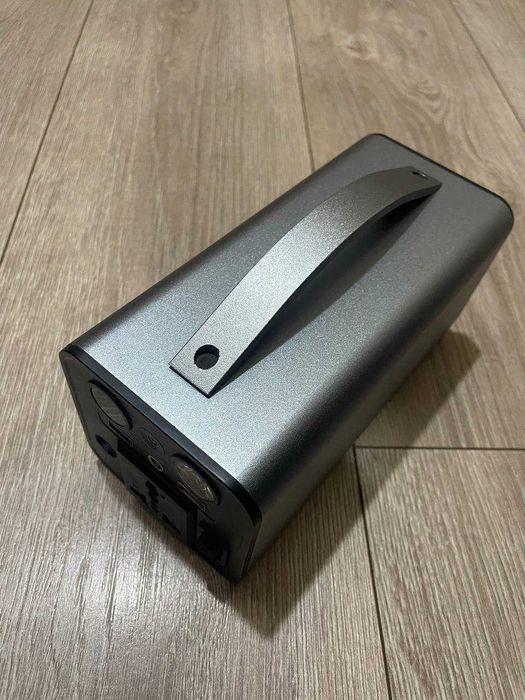 Портативна зарядна станція PowerBank 45000 mah 220 v