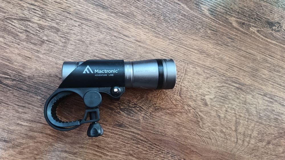 Latarka rowerowa  Mactronic scream