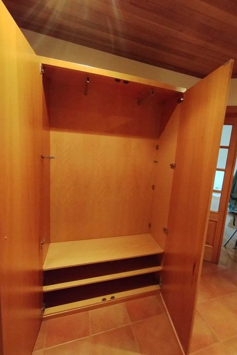 Armários em bom estado