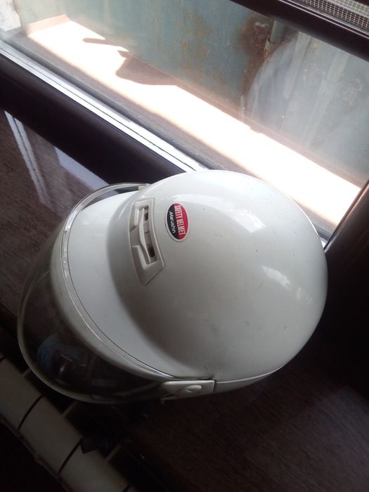 Шлем мотоциклетный ,для мопеда , скутер