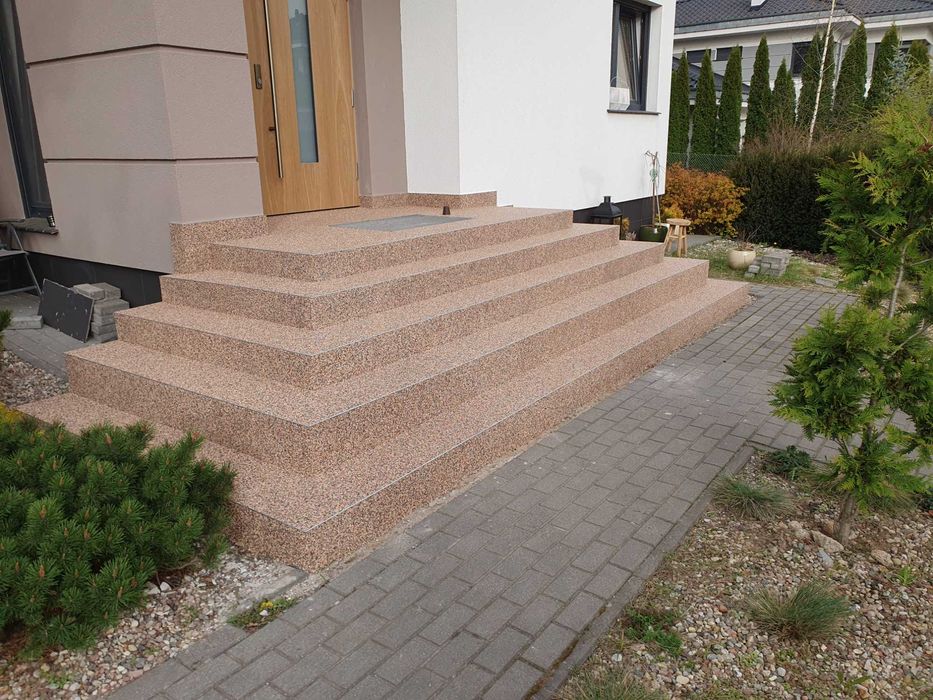 Kamienny dywan, system żywiczny, schody, taras, balkon itp.
