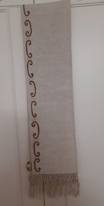 Naperon em linho grosso pintado à mão