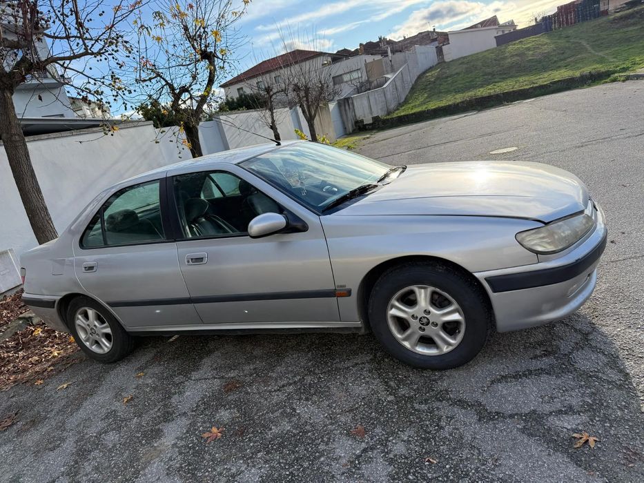 Peugeot 406
