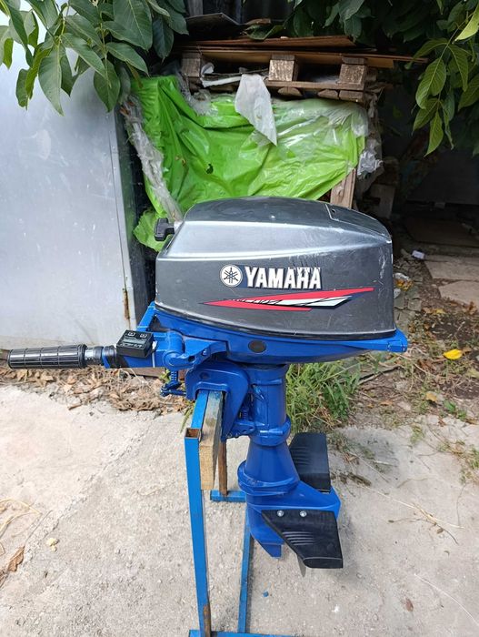 Човновий мотор YAMAHA (Ямаха) 8 .