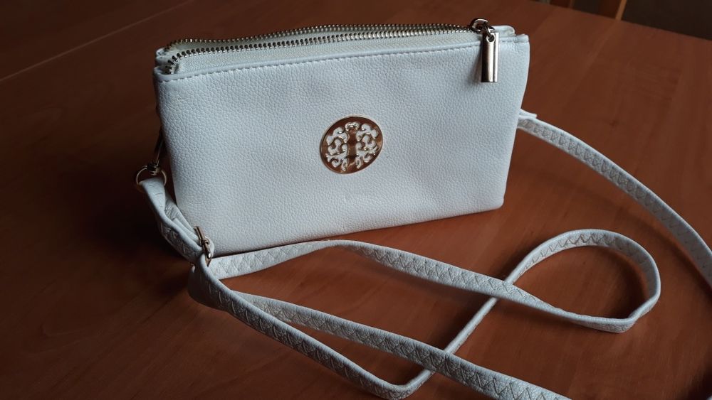 Biala    Torebka 20cmx12cm