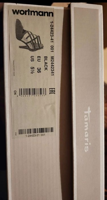 Nowe z metką, zamszowe, czarne szpilki Tamaris 36r