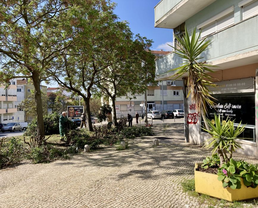Loja Comercial com 85m3 com Negocio de Lavandaria | ULTIMOS MESES