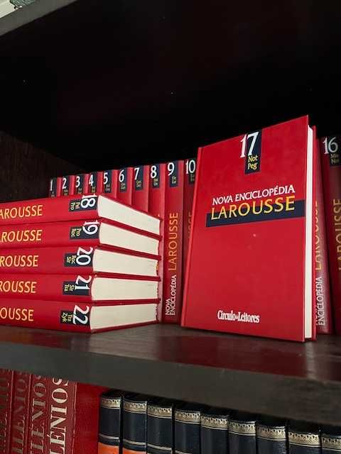 Nova Enciclopedia La Rousse