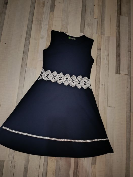 Чудові костюм  для дівчинки,вишиванкадля школи