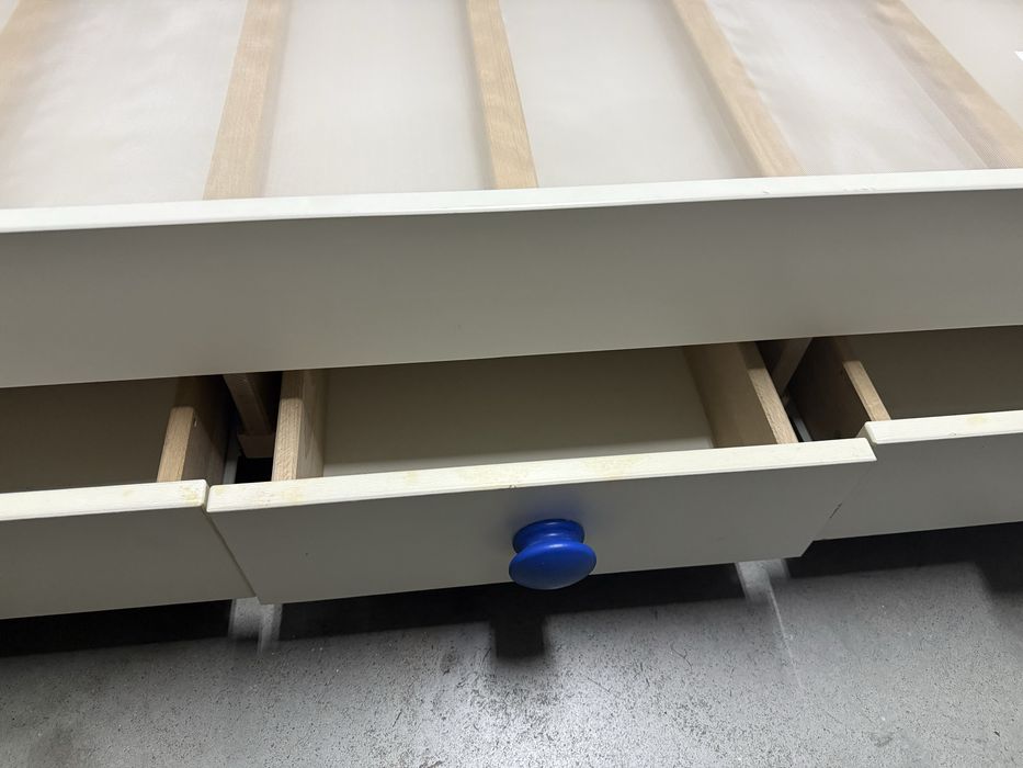 Berço com colchão ikea gonatt